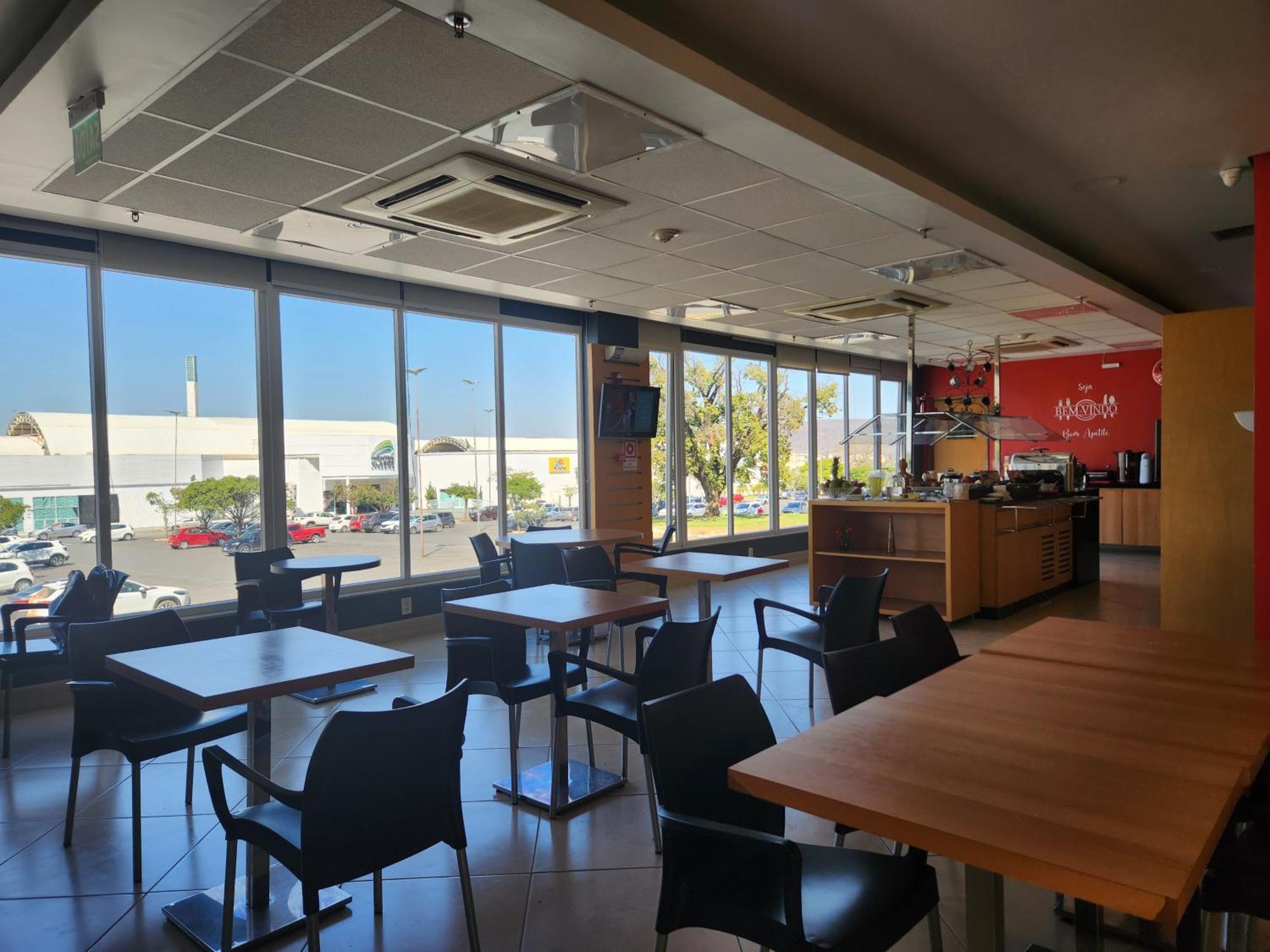Hotel Ibis Montes Claros Shopping Exterior foto