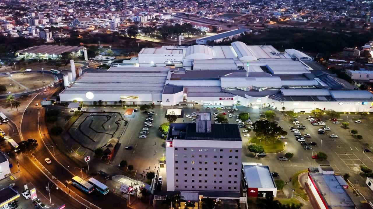 Hotel Ibis Montes Claros Shopping Exterior foto
