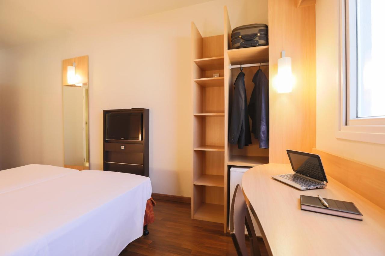 Hotel Ibis Montes Claros Shopping Exterior foto